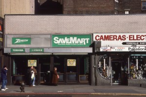 Save Mart on E. 86th St., between 3rd Ave. and Lexington Ave., January 1989                   